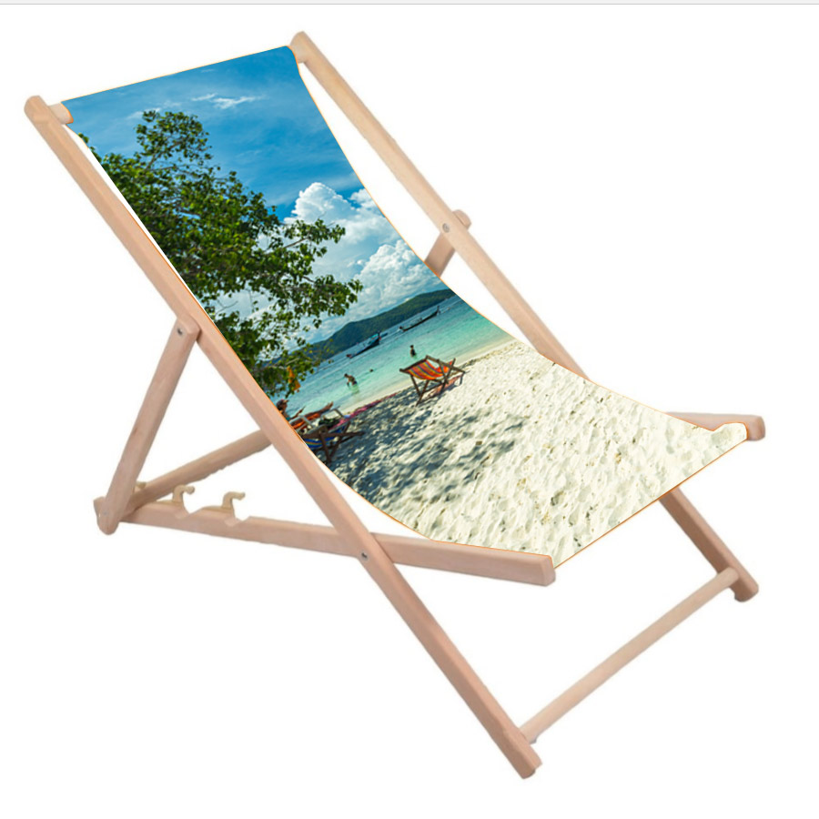 Wood sunbed with logo